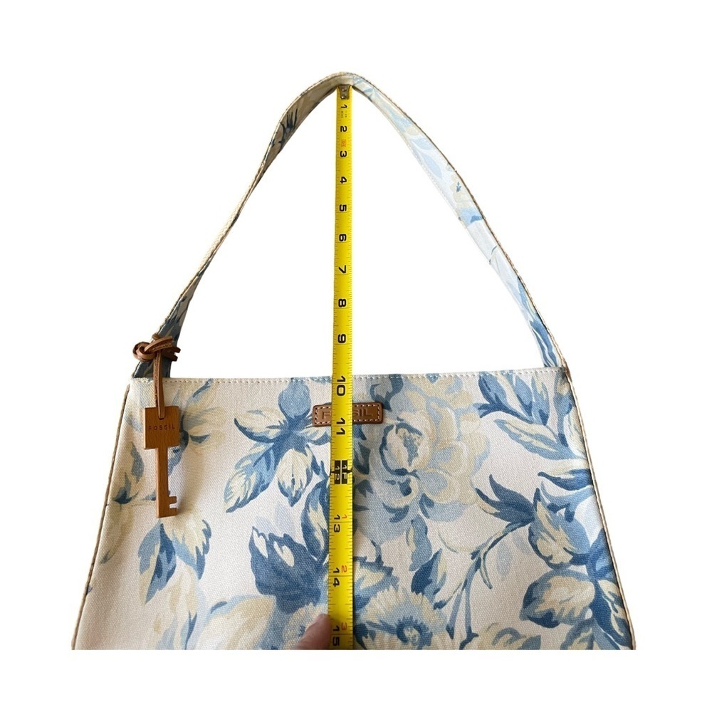 Vintage Fossil Blue and Ivory Floral Canvas Shoulder Bag - Picture 13 of 15